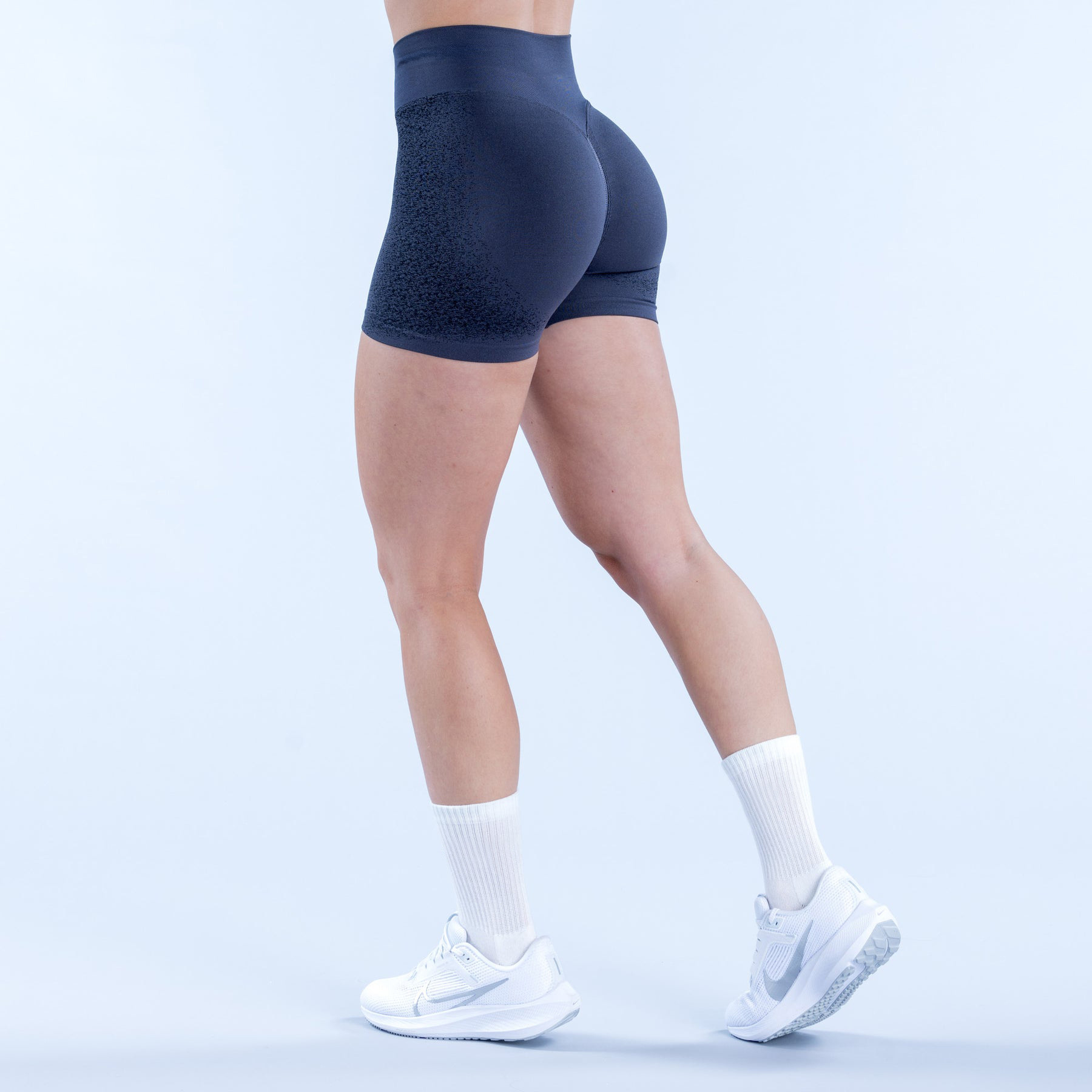 Amazon's best-selling DFYNE three-section waist ruched hip-lifting low-rise wrap-around seamless yoga shorts
