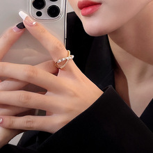 韩国东大门新款潮交叉珍珠时尚气质戒指开口可调节简约超仙食指戒