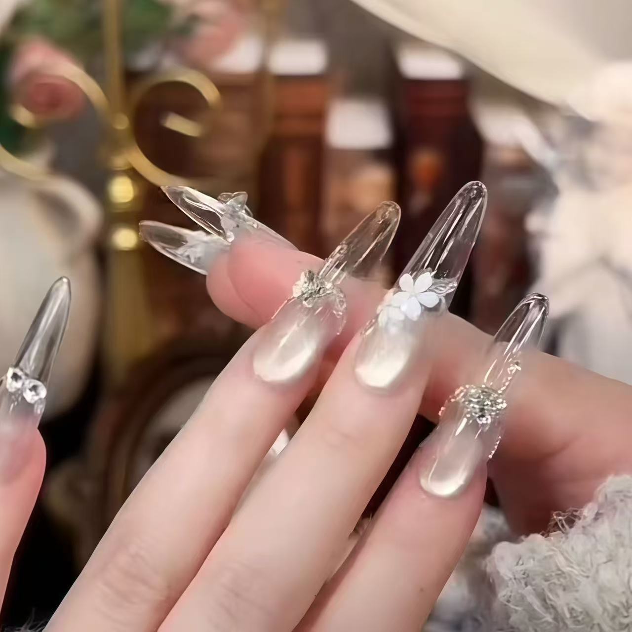 [Ru Meng Ling] 2025 nueva flor limitada, temperamento limitado de alta gama, uñas de uñas de ojo de gato, uñas blancas