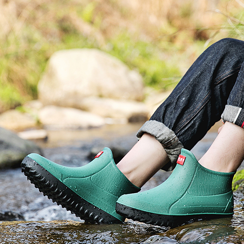 Botas de lluvia bajas transfronterizas para hombres zapatos impermeables al aire libre antideslizantes zapatos de trabajo de cocina de moda alemana zapatos de goma de lavado de coches de pesca