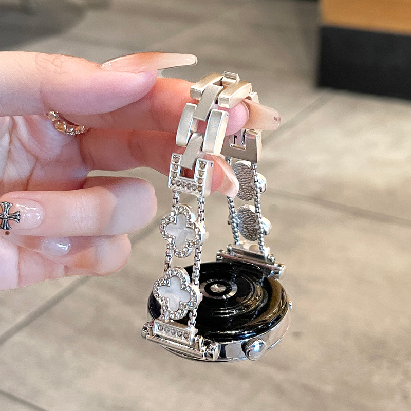 The New Four-Leaf Clover Watch Strap Is Suitable for Huawei Watch Gt5/6 Smart Watch Watch5Pro Women's Watch Series