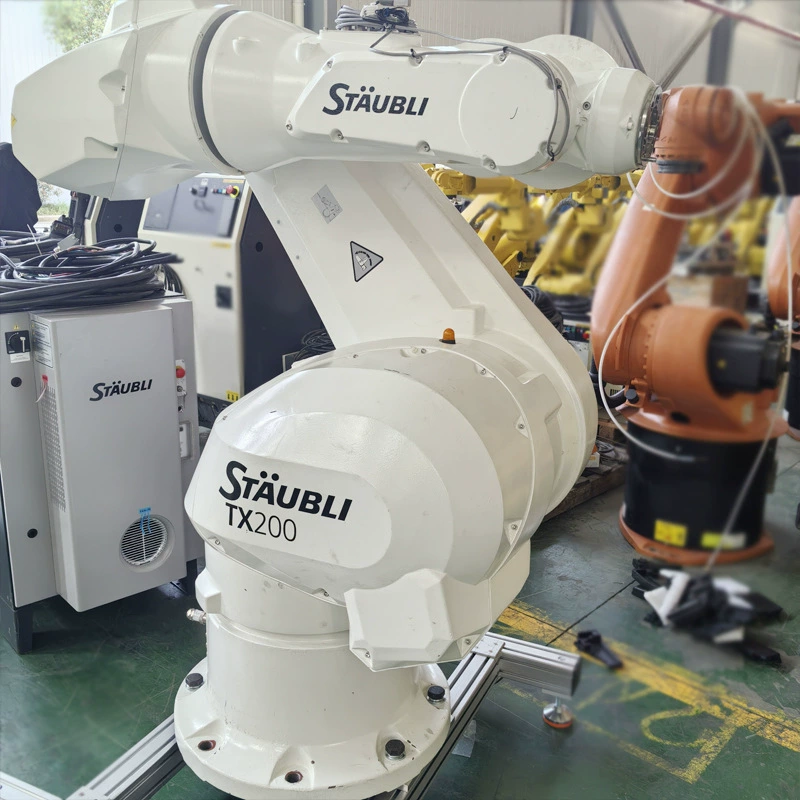 Б/у робот Staubli Staubli TX200 с грузоподъемностью 150 кг для манипуляции, полировки, очистки и тестирования.