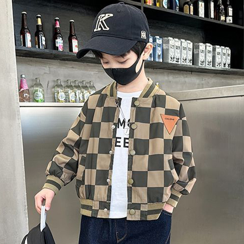 Muchachos de dibujos animados béisbol uniforme 2024 nueva capa primavera y otoño chaqueta los niños moda a cuadros superior