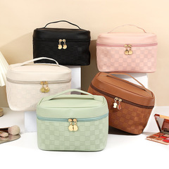 Minimalist Large Capacity PU Leather Portable Makeup Bag Cosmetic Storage Bag Handheld Shower Bag Outdoors Handheld Travel Bag