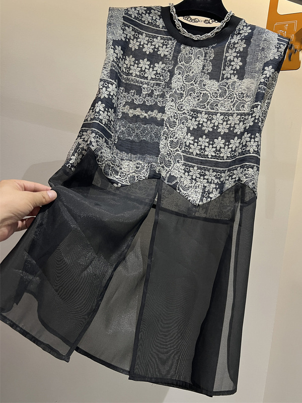 ハイエンド 2025 夏の新ラウンドネック花柄ノースリーブメッシュスプリットスプライシングミッドレングス Tシャツ女性のトップ|undefined