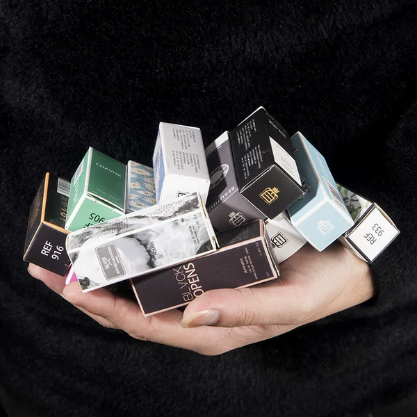 Small town Yixiang brand 3ml perfume sample Black Crow Blue wind chime lasting fragrance Q version big name trial spray gift