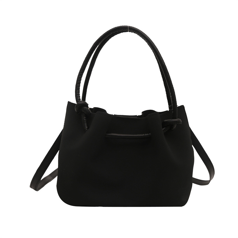 Bolso de mano de gran capacidad de viaje retro 2024 invierno nuevo estilo universal de alta sensación de hombro mochila bolso especial para mujeres