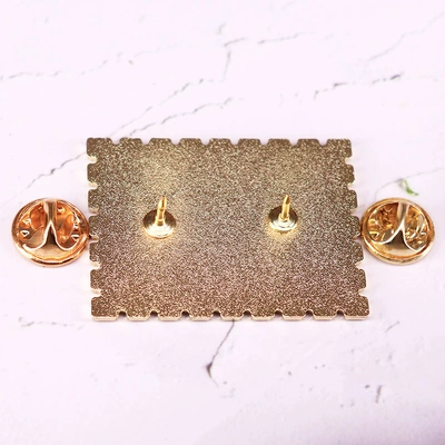 Yaxa sancaqları enamel pin Pride