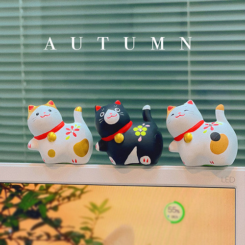 Le Meow Ceramic Handmade Cat Healing Gift Car Desktop Decoration Japanese Small Ornament Lucky Cat