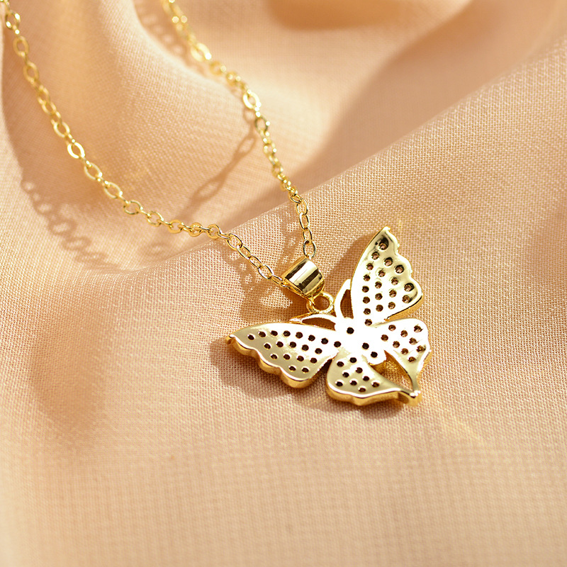 Fashion Butterfly Copper Gold Plated Artificial Rhinestones Pendant Necklace 1 Piece