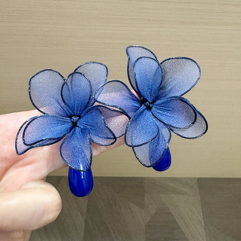 香港スタイルのレトロなチュールフラワーペンダントウォータードロップイヤリング女性の通勤多用途ハイエンドイヤリングオリジナルデザイン|undefined