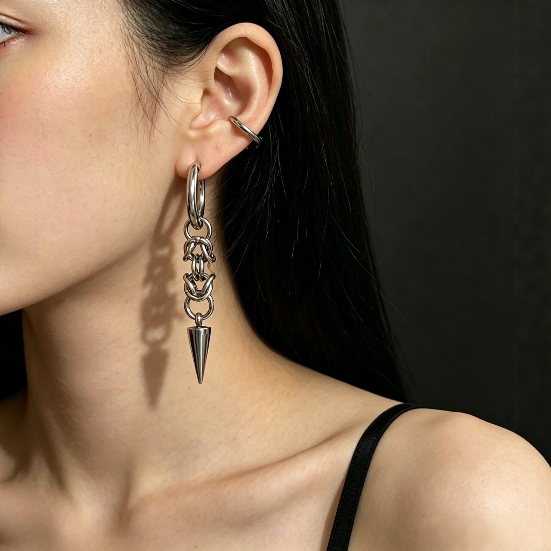 Stainless steel pointed cone pendant earrings, vintage heavy-duty twisted chain earrings, subculture punk trendy earrings for men and women