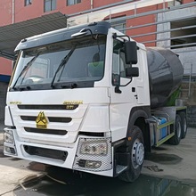 出口库存豪沃搅拌罐车 25立方商混搅拌车 10轮混凝土搅拌运输罐车