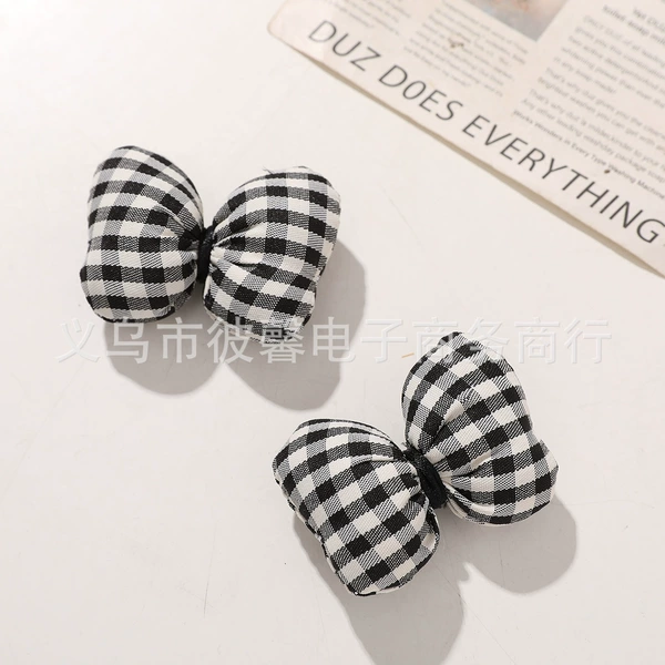 One black and white grid K01--4-6-8