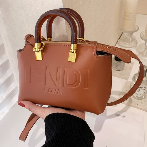 Cross-border popular bag women's large capacity  new fashion crossbody bag niche internet celebrity portable pillow bag