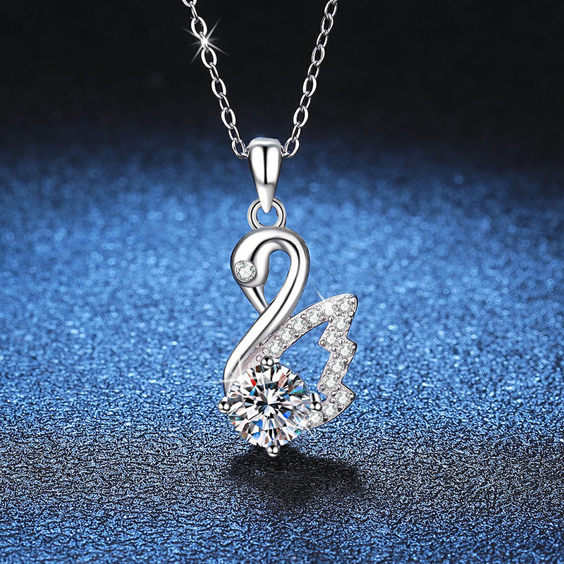 Collier Cygne X105 [avec chaîne]