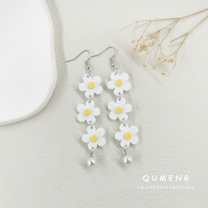 Fresh white acrylic matte brand elegant retro earrings pearl