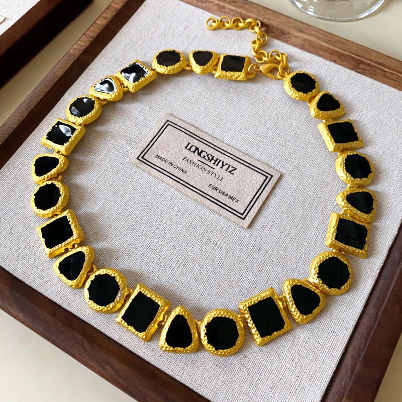 Medieval vintage diamantes geométricos oval pendientes collar ligero lujo nicho cadena clavícula juegos de joyería retro