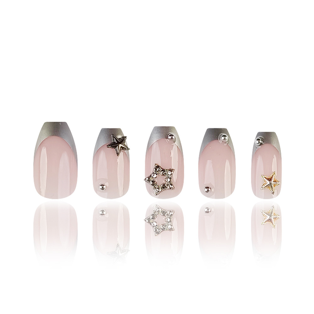 Frente de plata estrella francesa taladro de manicuras de venta en caliente transfronteriza dulce y fresco viento desgaste de uñas 24 piezas de parche de uñas image 5