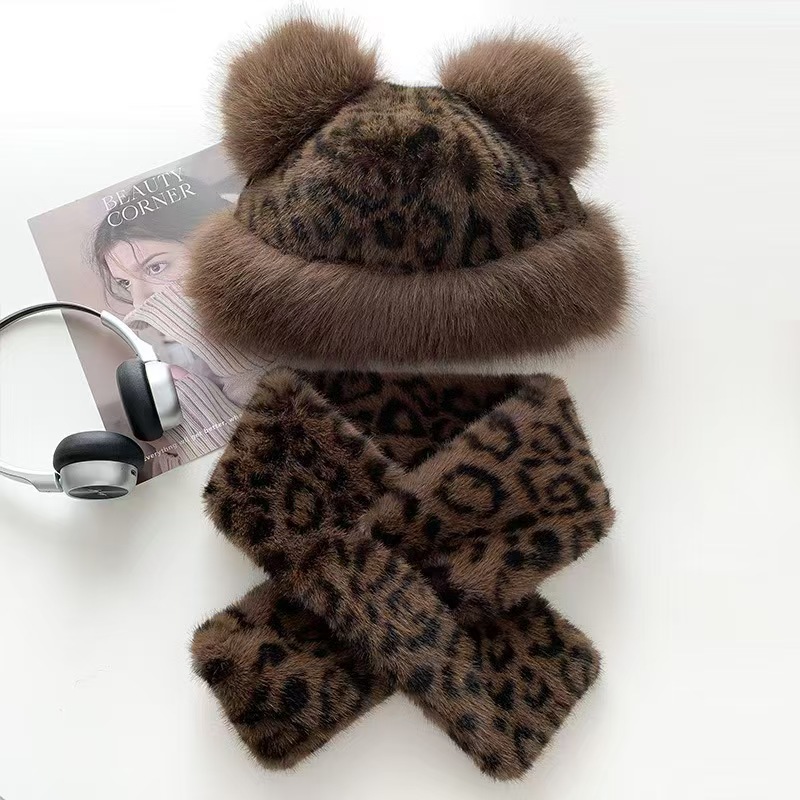 Bear orejas leopardo sombrero de peluche para mujeres otoño invierno vintage versátil sombrero de bolsillo grueso sombrero de abrigo frío