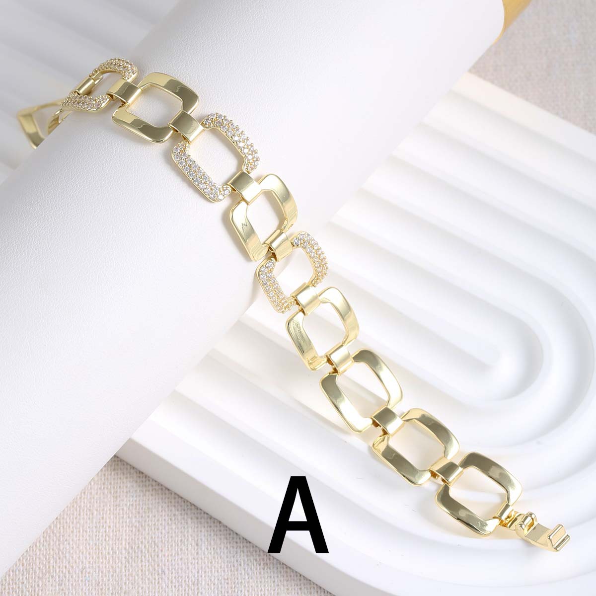 Joyería Al Por Mayor Estilo Simple Estilo Clásico Geométrico Cobre Cadena Portacables Pulsera De Cadena display picture 2