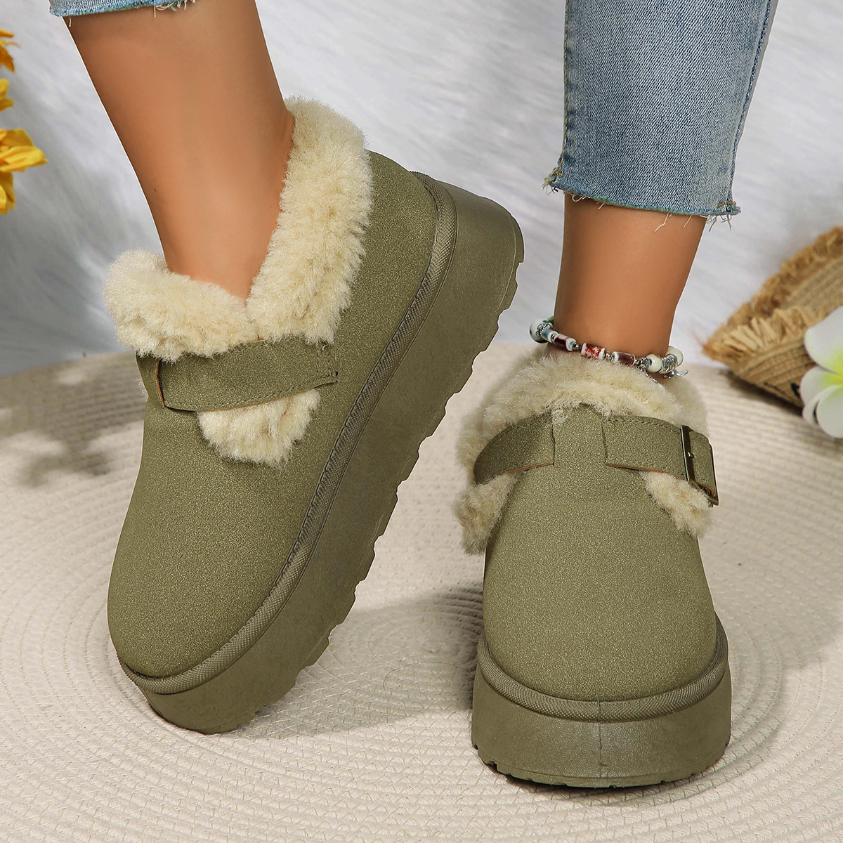 Muffin thick sole woolen shoes winter new wear round head warm and fluffy fashion casual cotton shoes_viptrois.com