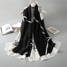 新款仿真丝玫瑰花丝巾女洋气时尚妈妈旅游出行防晒外搭披肩沙滩巾