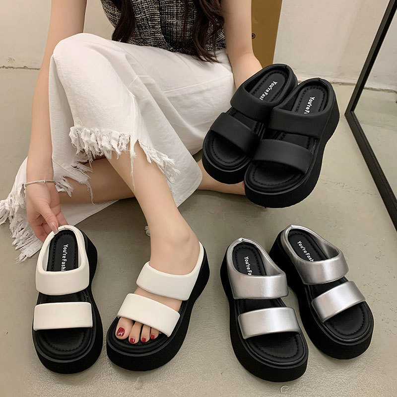 Thick-soled high-heeled small sandals and slippers women's summer outdoor wear 2025 new online popular super popular fashion with skirt beach shoes Thick-soled high-heeled small sandals and slippers women's summer outdoor wear 2025 new online popular super popular fashion with skirt beach shoes
