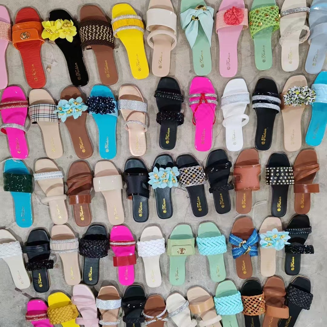 Nuevas zapatillas de dedos abiertos transfronterizos africanos, zapatillas de moda de cabeza cuadrada, zapatillas de verano para mujeres.