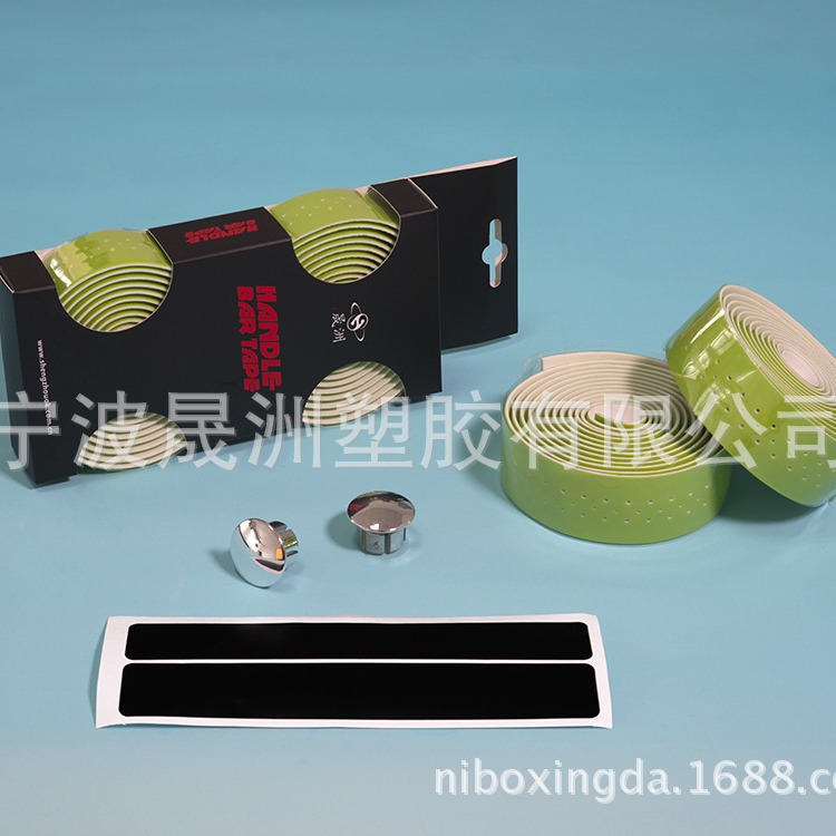 自転車は道路の車を持って穴を開けて自転車を巻いてpuを持って自転車の部品を持ちます。