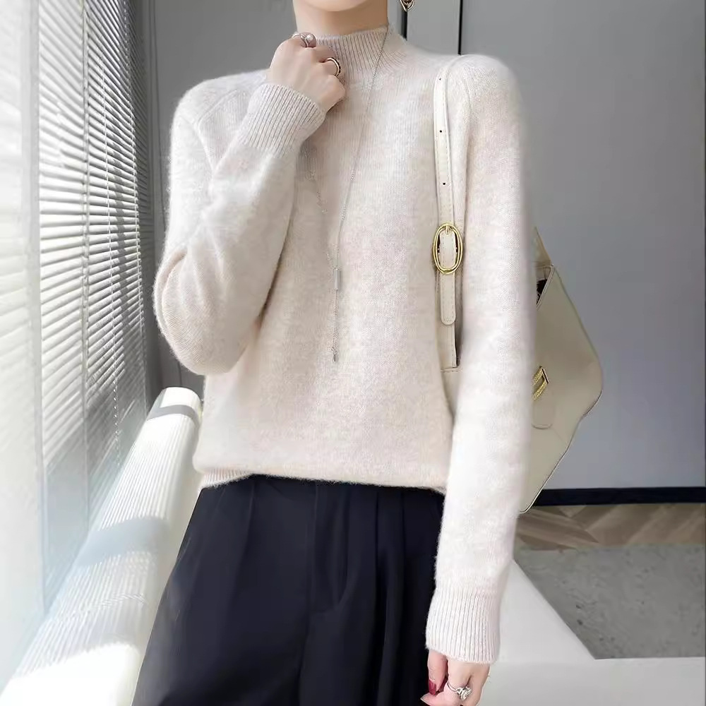 【 Cashmere Family 】 Half high neck short woolen base women's soft and loose, thick knit sweater, inner layer_voghion.com