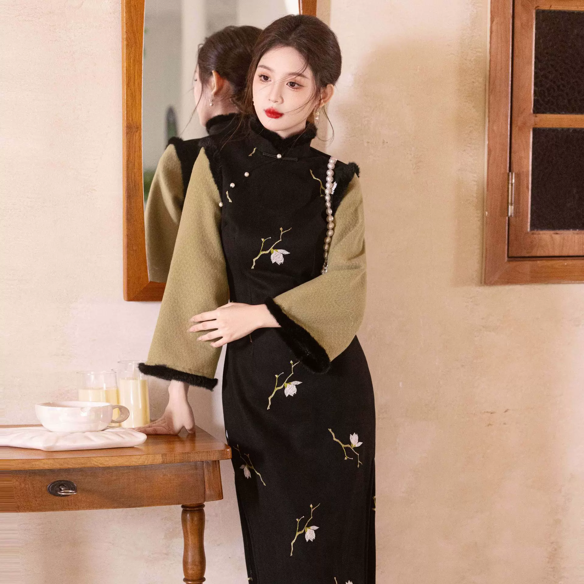 冬季加毛加厚长款刺绣旗袍改良拼接倒大袖日常旗袍新款
