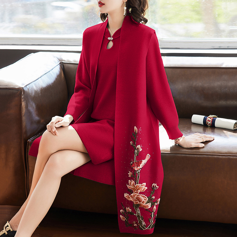 Middle-aged mother autumn and winter coat long rich wife two-piece suit middle-aged and elderly women's cheongsam dress wedding dress