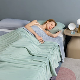 四件套;纤维被;夏凉被