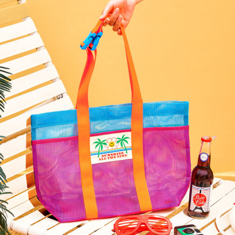 Travel bag for swimming