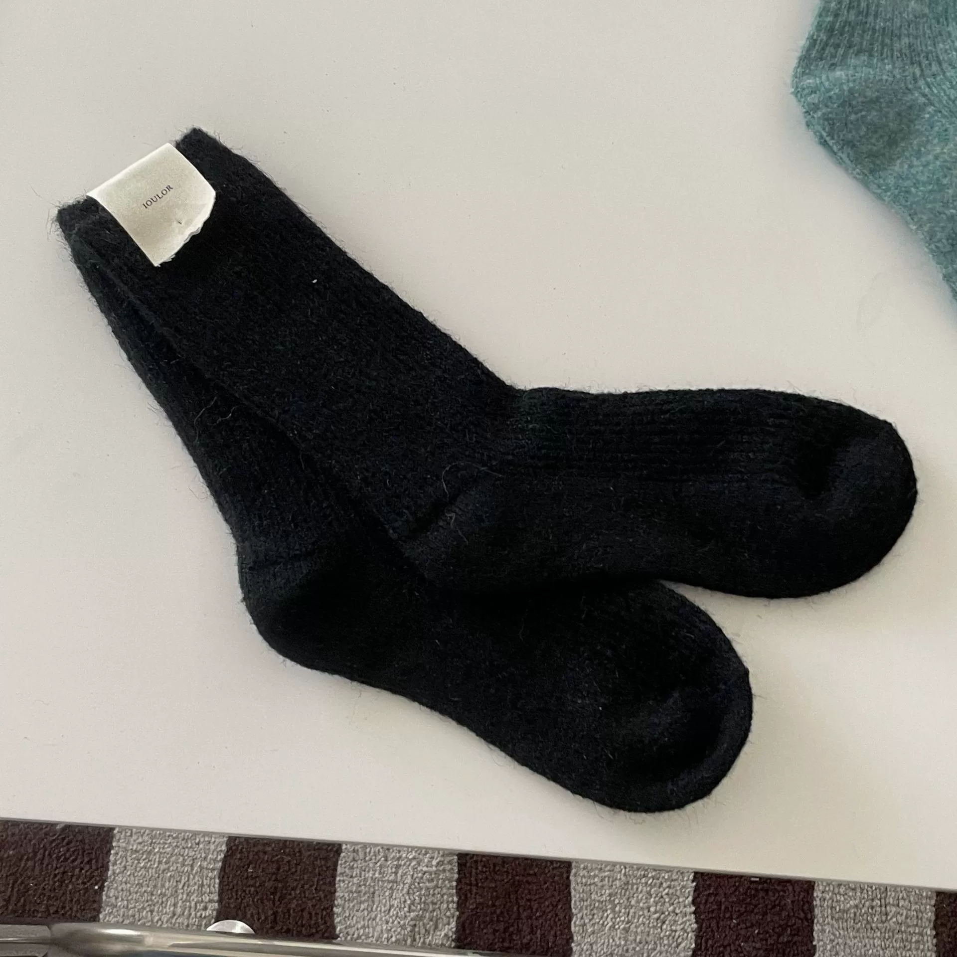 IOULOR Demi-season cashmere Japanese thin woolen knee socks, increased thickness, mid-length, Korean style