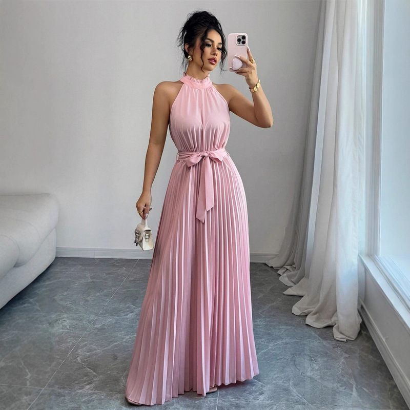 2025 European and American Women's Halter Neck Long Elegant Elegant Dress Summer New Suspender Waist Slimming Skirt