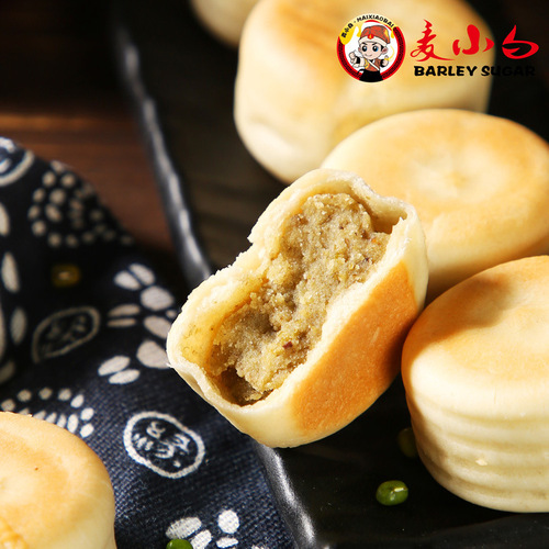 Internet celebrity snacks Mai Xiaobai Ice Skin Mung Bean Cake 330g Traditional Food Afternoon Tea Pastries Mung Bean Cake Wholesale