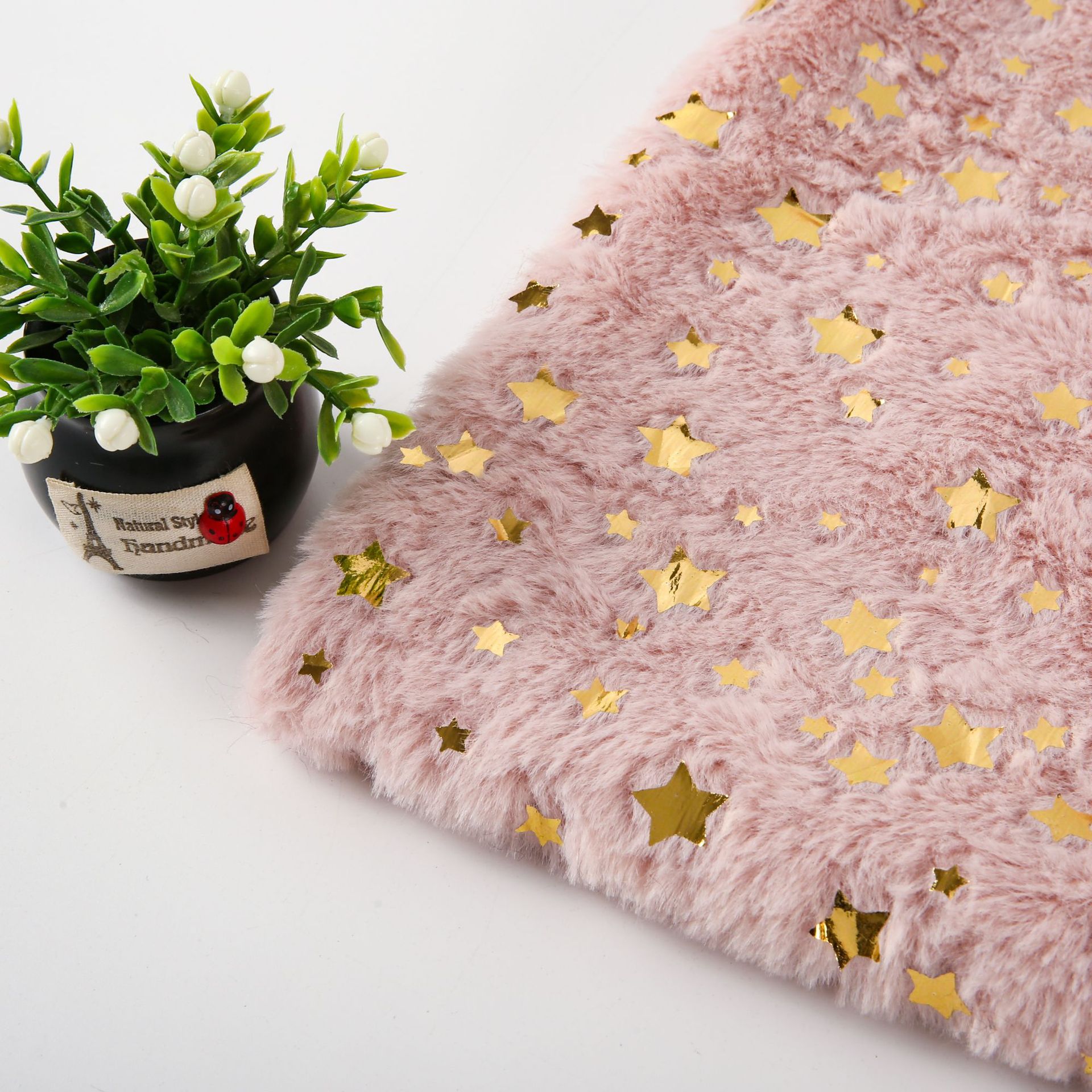 全涤小兔毛亮片绣花布 珠片金银片绣花 女连衣裙靠垫箱包绣花面料