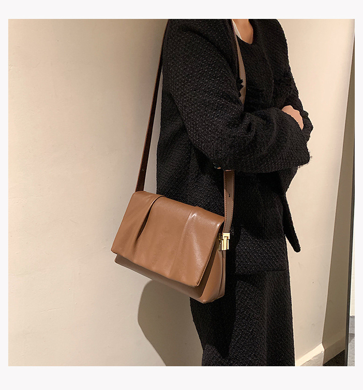 Simple Solid Color Fold One-shoulder Messenger Underarm Bag Wholesale Nihaojewelry display picture 8