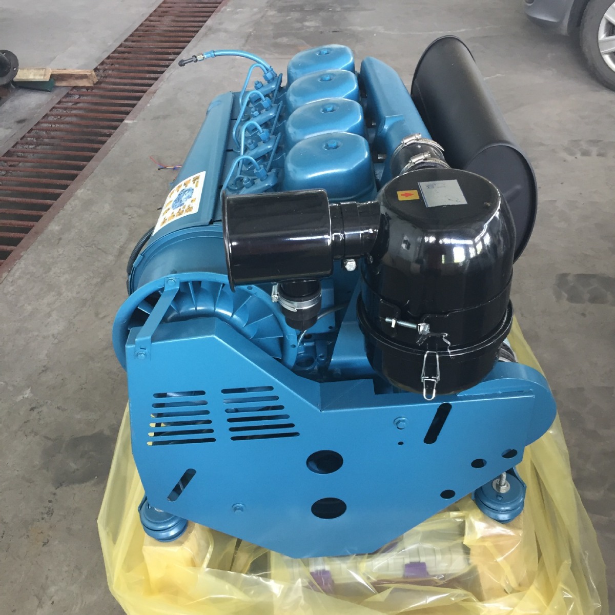 北内道依茨型F4L912柴油机 1500转32千瓦风冷柴油机型号F4L912