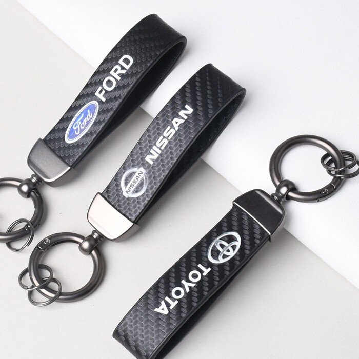 Carbon fiber grain leather keychain high-end car key ring UV printing brand car logo key pendant accessories wholesale