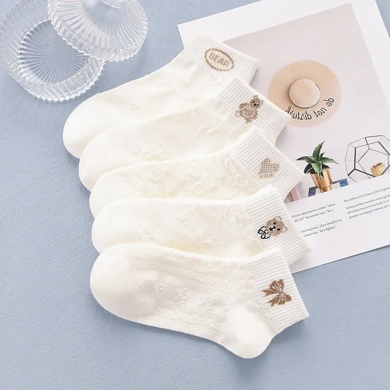 Women's Cotton Socks Summer Thin Sweat-Absorbent Breathable Embroidered Mid-Tube Spring and Autumn Short Cotton Socks Sports Style Short Socks