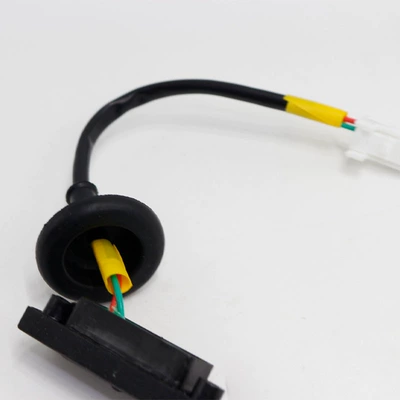 rear trunk lid unlock – Power supply, ignition system accessories