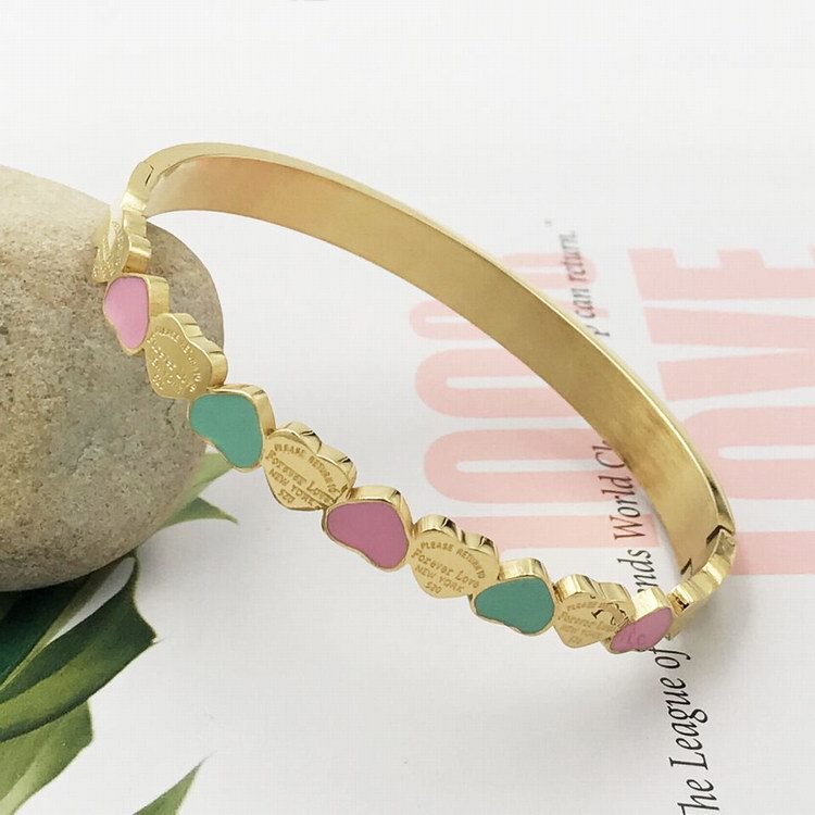 2022 moda ins colorido amor titanio pulsera de acero de alta gama elegante estilo preppy pulsera de acero inoxidable joyería popular