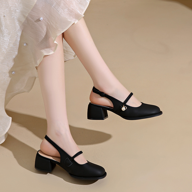 Zhuo Shini con sandalias de verano para mujeres 2025, el nuevo temperamento de celebridad aumenta el taón grueso de los zapatos franceses Marie-Zhen