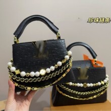 �H���¿�Capucines�F�D���r�B�y�����Ů�߼��Y���b��Ƥ�ٴ�朗l