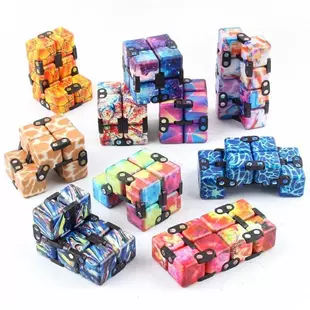 Складной кубик-головоломка 2x2 антистресс цветной
