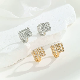 脐饰;耳环;耳廓、耳扩