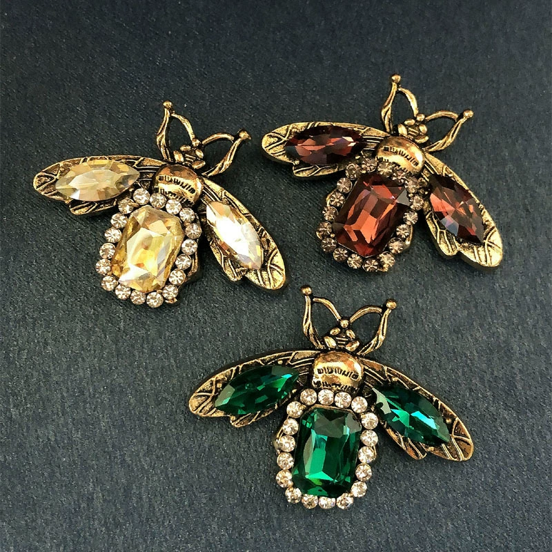 Fashionable brooch, retro protective underware lapel pin, classic suit, accessory, pest control